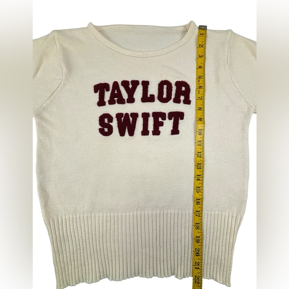 Taylor Swift | Knit collegiate Sweater | XS | Official Red Tour Merch - Picture 3 of 4